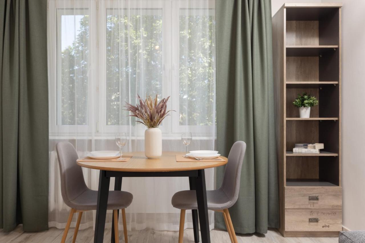 Studio Warsaw Wlochy 1 Sierpnia By Noclegi Renters Extérieur photo