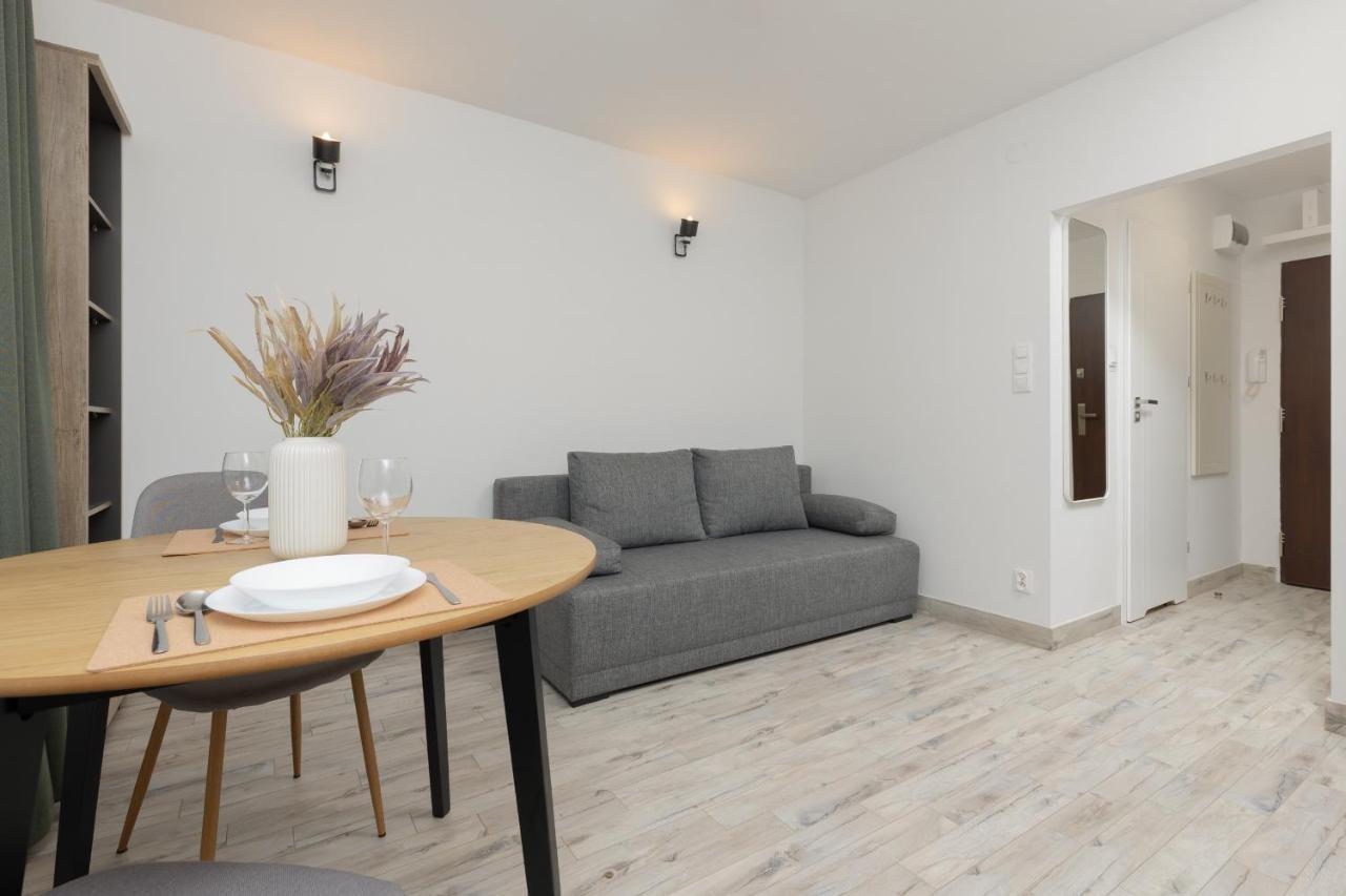Studio Warsaw Wlochy 1 Sierpnia By Noclegi Renters Extérieur photo